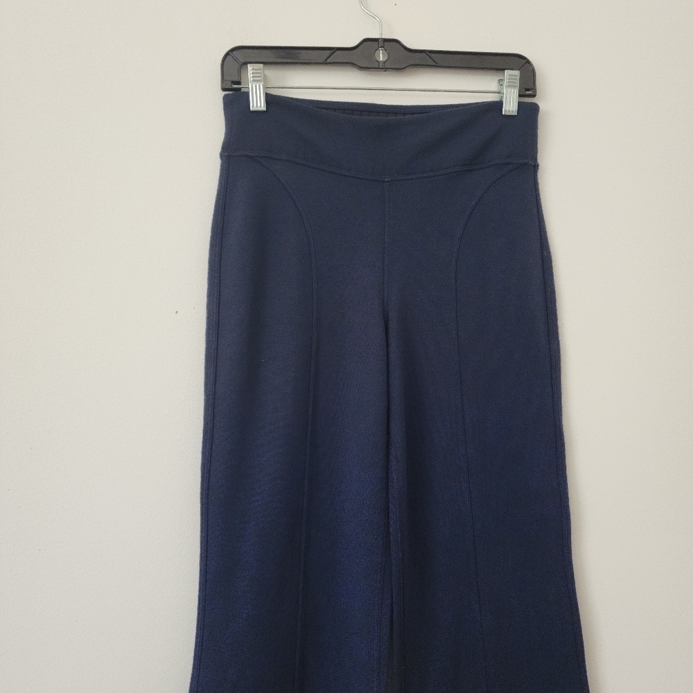 Kit and Ace Pull On Fit and Flare Cropped Pants in Navy Blue Size 4 - Picture 6 of 13